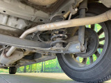 お車を安心してお乗りいただく為には、足回りの定期点検が欠かせません。サービスサポート(有償保証)では無料点検もご提供しており、安心のカーライフをお過ごしいただけるサポート体制が整っています。