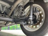 お車を安心してお乗りいただく為には、足回りの定期点検が欠かせません。サービスサポート(有償保証)では無料点検もご提供しており、安心のカーライフをお過ごしいただけるサポート体制が整っています。