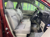 運転席シート廻りは使用感も少なく、良好な状態となっています。丁寧に使われていたことがよくわかりますね。