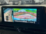 【アラウンドビューモニター】専用のカメラにより、上から見下ろしたような視点で360度クルマの周囲を確認することができます☆死角部分も確認しやすく、狭い場所での切り返しや駐車もスムーズに行えます。