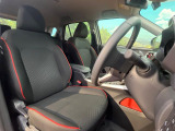 運転席シート廻りは使用感も少なく、良好な状態となっています。前オーナー様が丁寧に使っていたことがよくわかりますね。