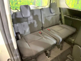 3列目シートはもちろん状態良好☆大人でもゆったりと座って頂けますので、大人数でのお出かけもラクラクです♪ご家族で、気の知れた仲間で、ドライブに行くのが楽しみですね♪