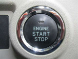 スマートキー付き♪プッシュスタートシステムを採用!スマートキーをカバンやポケットから取り出さずに、ボタンひとつでエンジン始動できます☆鍵を探す手間は必要なしです♪