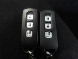 スマートキー付!キーを取り出さなくてもドアロックの施錠・開錠、エンジンの始動が出来ます!雨の日や荷物の多い日にとても便利ですね♪