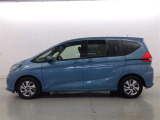 両側パワースライドドア付きだから、狭い駐車スペースなどでの 乗り降りラクラク!小さなお子さまのいるご家庭には嬉しい装備。
