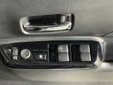 【パワーウインドウ】運転席のスイッチで、各席の窓ガラスの開閉ができます!あると便利ですよね!