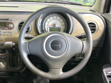 ステアリングも使用感が少なく、きれいな状態となっております♪