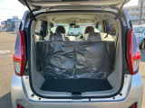 トランク(荷室)です!セカンドシートを折りたたむと長い荷物も収納できます。