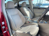 お車の販売と共に、自動車保険もご紹介しております。 弊社取り扱い会社と同じであれば日産独自のサービスもあります。