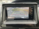 バックカメラが付いているので後方確認が非常にしやすいです。今や運転初心者も熟練者も必須装備!ついていて損はないですね♪