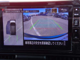 上からの視点で狭い駐車場への駐車などに役立つアラウンドビューモニターです♪