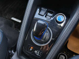 クイックシフト Pボタンでパーキングになります、ドライブモード切替もありますのでお好みの走行モードを見つけてください。