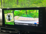 【アラウンドビューモニター】専用のカメラにより、上から見下ろしたような視点で360度クルマの周囲を確認することができます☆死角部分も確認しやすく、狭い場所での切り返しや駐車もスムーズに行えます。
