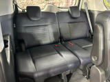 3列目シートはもちろん状態良好☆大人でもゆったりと座って頂けますので、大人数でのお出かけもラクラクです♪ご家族で、気の知れた仲間で、ドライブに行くのが楽しみですね♪