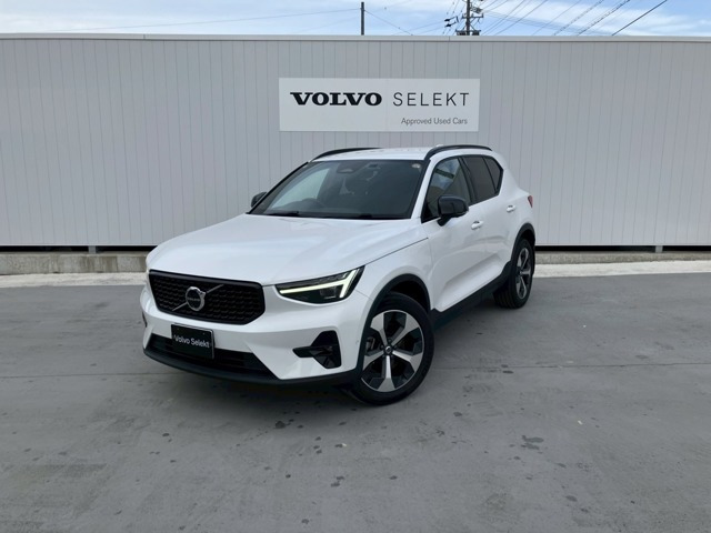 XC40 ウルトラ B4 AWD ダークエディション 4WD 