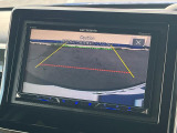 【バックカメラ】駐車時に後方がリアルタイム映像で確認できます。大型商業施設や立体駐車場での駐車時や、夜間のバック時に大活躍!運転スキルに関わらず、今や必須となった装備のひとつです!