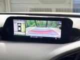 【360&deg;ビューモニター】専用のカメラにより、上から見下ろしたような視点で360度クルマの周囲を確認することができます☆死角部分も確認しやすく、狭い場所での切り返しや駐車もスムーズに行えます。