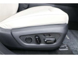 ■電動パワーシート■ 電動にて着座姿勢を細かく調整できます。最適ポジションで快適ドライブを。