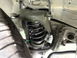 お車を安心してお乗りいただく為には、足回りの定期点検が欠かせません。サービスサポート(有償保証)では無料点検もご提供しており、安心のカーライフをお過ごしいただけるサポート体制が整っています。