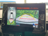 【パノラミックビューモニター】専用のカメラにより、上から見下ろしたような視点で360度クルマの周囲を確認することができます☆死角部分も確認しやすく、狭い場所での切り返しや駐車もスムーズに行えます。
