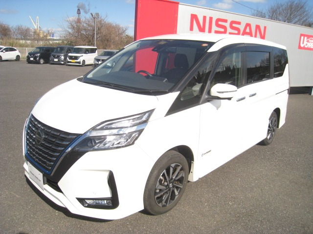 セレナ 1.2 e-POWER ハイウェイスターV 