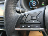 ステアリングスイッチ 手元でオーディオ操作やメーター内の車両設定を行えます!