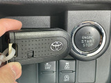 【スマートキー(エンジンスタートストップスイッチ)】スマートキー(電子キー)を持っていれば、スイッチを押すだけでエンジンをかけることができます!