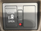 【パワースライドドア】スマートキーや運転席のスイッチでスライドドアの開閉が可能♪電動だから力を入れてドアを開ける必要が無く、小さいお子様でも、重い荷物を持っている時もラクに開け閉めできます♪