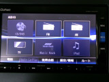 フルセグテレビ搭載。DVD・CD再生に対応しています。