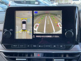 【アラウンドビューモニター装備】 バックカメラによる後方の確認だけでなく4つのカメラで真上から見ている様に周囲360度を写し出し、自車周辺の詳細な状況を確認出来ます。狭い場所での取り回しも安心です。