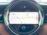 ●Apple Car Play:スマホとの有線接続で、ナビ・オーディオ再生などスマホのアプリ機能が画面でも使える便利機能です!