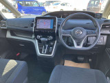 納車から1ヶ月を目安に無料点検を受けていただけます。(最寄りの日産のお店でも可能です)