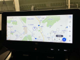 純正ナビを装備。タッチパネル式で使いやすく、お出かけもラクラクです。