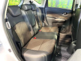 コンパクトカーですが、セカンドシートは十分な広さがあり快適にお乗りいただけます♪シートを倒して大きな荷物を積んだりと、用途の幅が広い1台です。