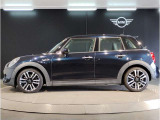 気密性の高いMINIは外観のかわいらしさとは裏腹に、外の雑音を遮り、高級感のある快適なドライブをお楽しみいただけます。