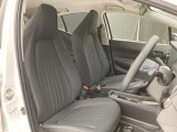 外見だけでなく、室内の状態も大事ですよね。こちらのクルマは、もちろん簡易クリーニングします!納車前にはキレイな状態でお渡し致します。