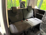 3列目シートはもちろん状態良好☆大人でもゆったりと座って頂けますので、大人数でのお出かけもラクラクです♪ご家族で、気の知れた仲間で、ドライブに行くのが楽しみですね♪