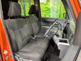 運転席シート廻りは使用感も少なく、良好な状態となっています。丁寧に使われていたことがよくわかりますね。