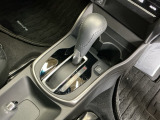 発進時から滑らかに加速する無段階変速のCVTはストップ&ゴーの多い街の中も快適です