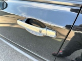 当社の査定士が直に査定し、入庫したお車なので、自信を持ってお勧め出来、また安心してお乗り頂けます!(支払総額は、車検又は法定点検に掛かる費用や、税金・登録手数料等が含まれた、店頭納車での総額です)