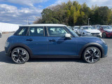 常時120台以上のBMW/MINIを展示!大型展示場でお気に入りの車両を見つけてください♪
