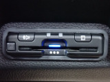 ■【ETC車載器】が装備されています。セットアップをしてお渡しとなり、ETCカードを差し込むだけで高速道路の利用が可能です。