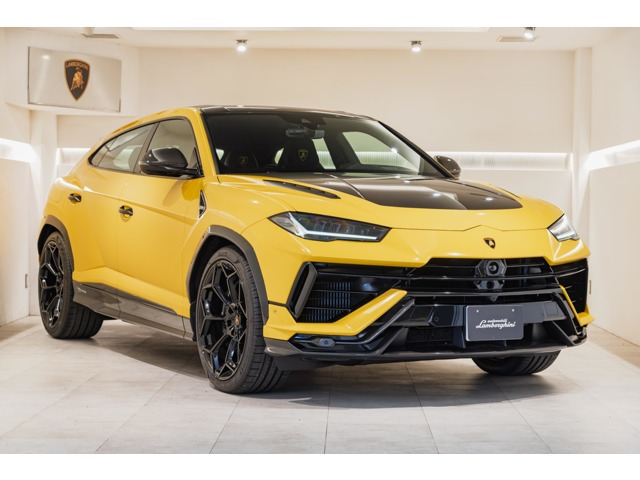 ウルスペルフォルマンテ 4WD