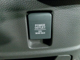【POWEROUTLET】12V電源ソケットを設置しております。周辺機器の充電にご利用頂けます☆