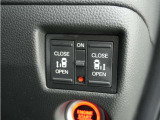 ◆両側電動スライドドア◆狭い駐車場でも乗り降りが楽々♪お子様が隣の車にドアを当ててしまう心配もございません!小さなお子様連れの方もこれで安心。
