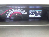 とっても見やすいメーターです。夜間時はラグジュアリーな気分にさせてくれる照明が魅力ですので、夜のドライブも楽しみになりますよ♪