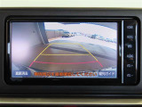 バックガイドモニターで、後方を確認しながら安心して駐車することができます。運転初心者も熟練者も必須の機能ですよ!