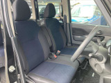 運転席からの視界もよくどなたがお乗りになられても運転しやすい車両になっていますよ