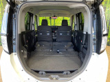 普段のお買い物や通勤、送迎等に十分な荷室スペースを確保しております。セカンドシートを倒すと、大きな荷物の積載も可能です♪