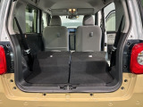 リアシートを倒すと、ラゲッジスペースを広くお使いいただけます!